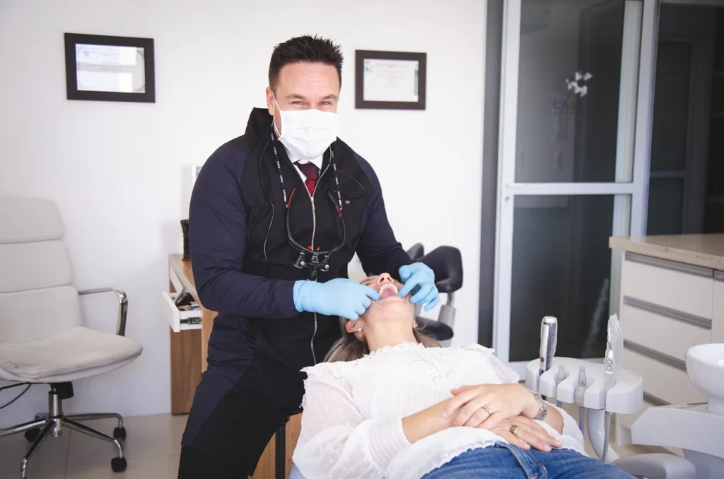 Dr Filipe Cassani Dentista Em Campinas Tratando De Paciente Com Bruxismo Dr Filipe Cassani Dentista Em Campinas Tratando De Paciente Com Bruxismo