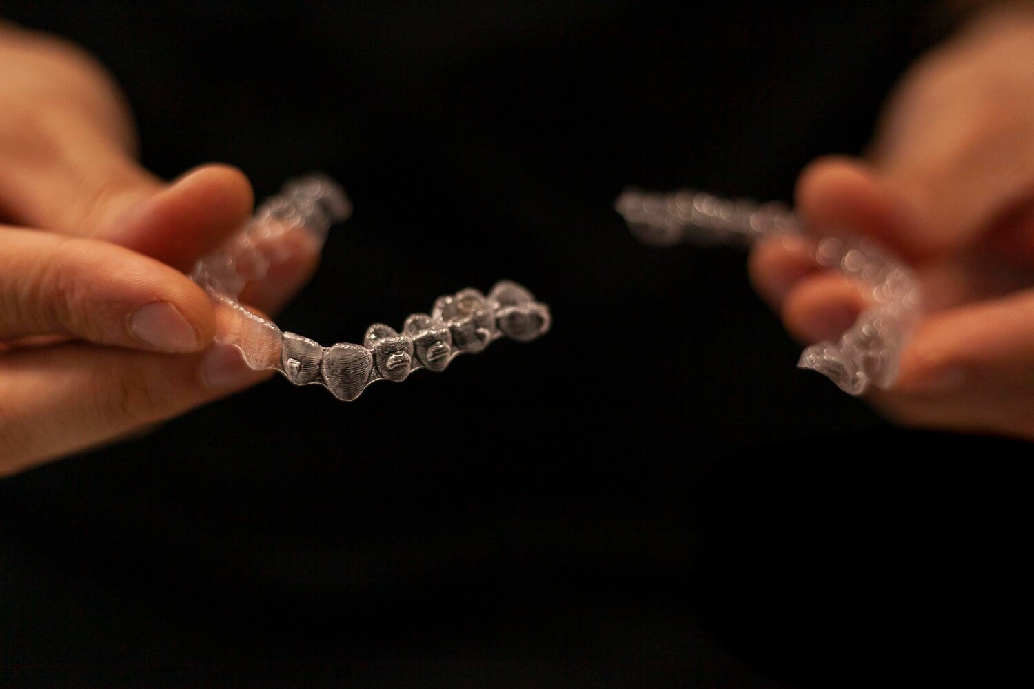 Orthodontist Holds His Hands Invisaling Alienators Invisible Orthodontic Technique 668440 133 Orthodontist Holds His Hands Invisaling Alienators Invisible Orthodontic Technique 668440 133